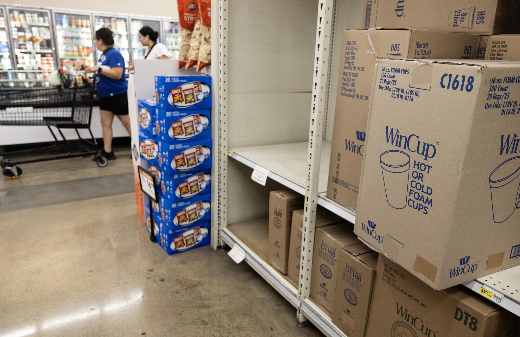 Amid state inaction, California chef sues to block sales of foam food containers