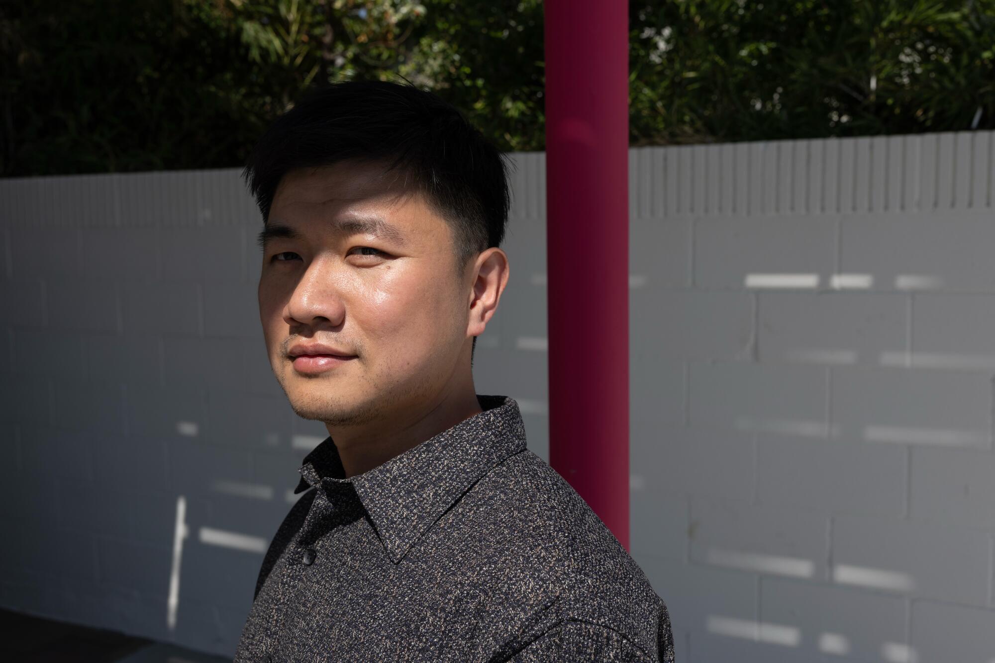 Portrait of architect De Peter Yi.