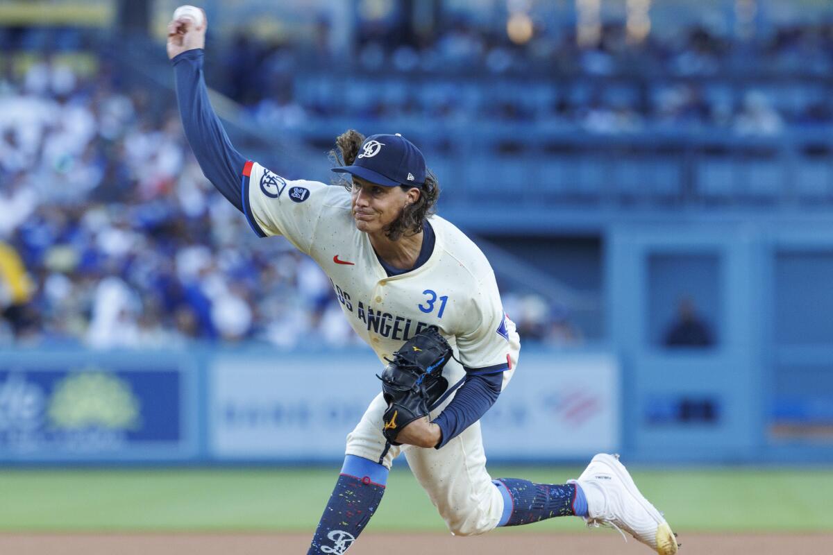 Dodgers pitcher Tyler Glasnow delivers in the first inning against the Giants on Saturday.