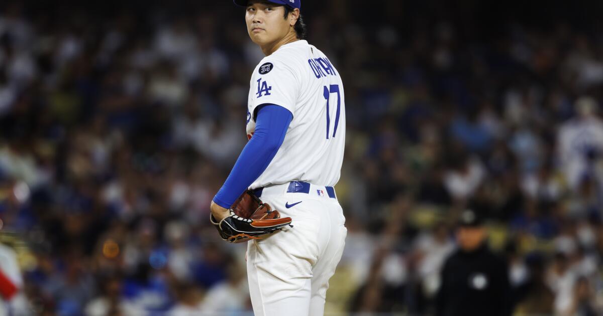 Hernández: If Shohei Ohtani is open to playing in the outfield, the Dodgers have failed him