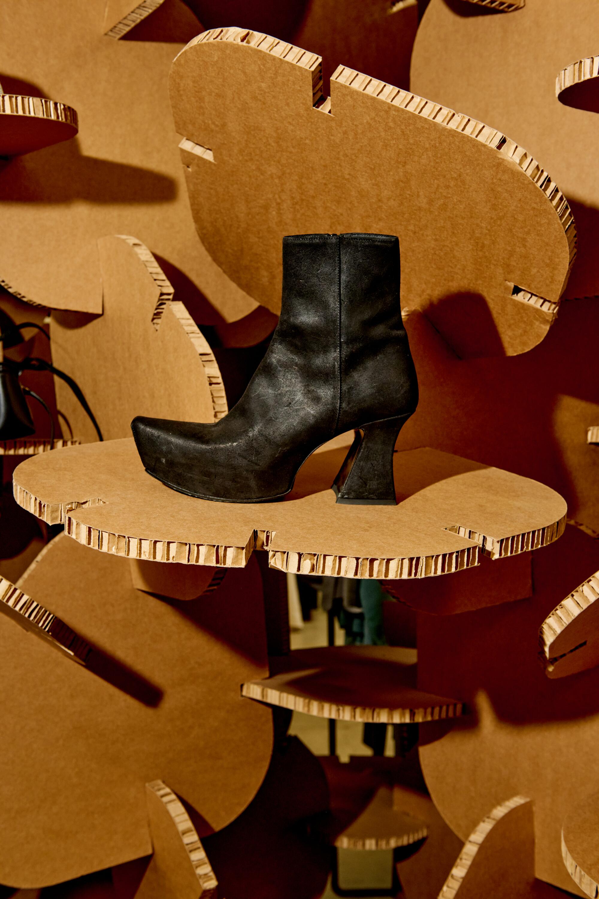 KNWLS boot