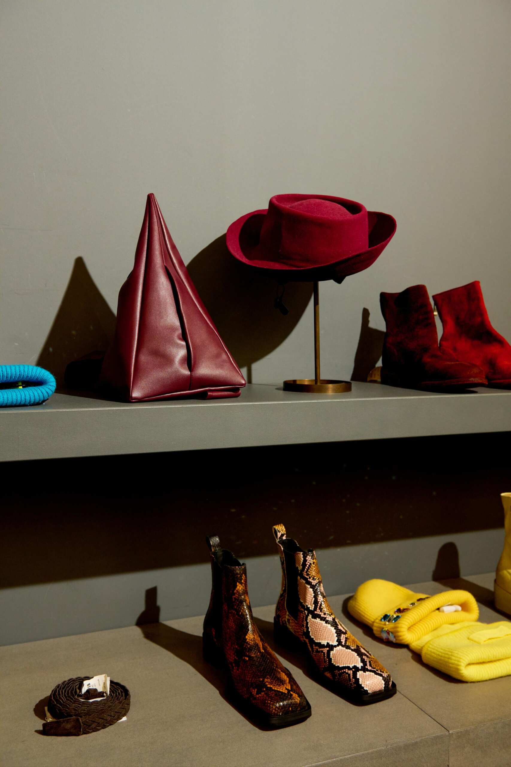 Collection of items in the H. Lorenzo store