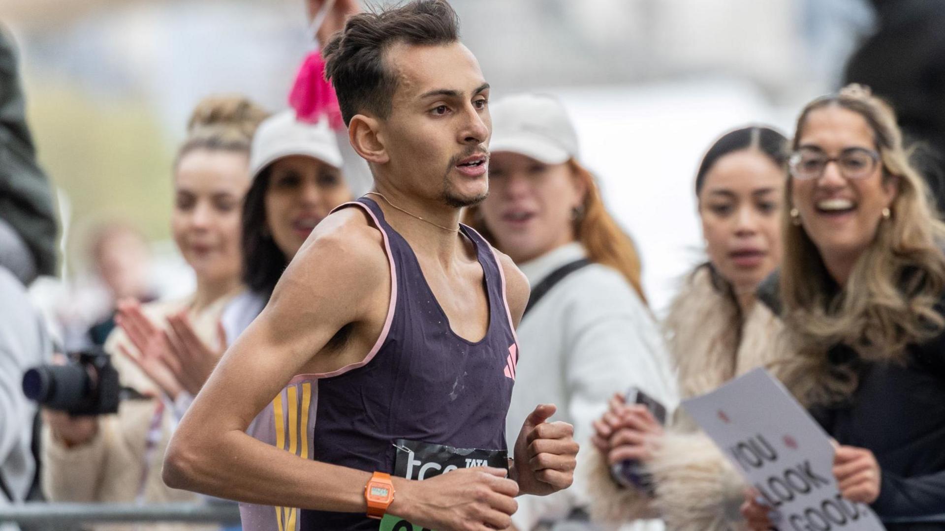 Emile Cairess competes at the London Marathon 