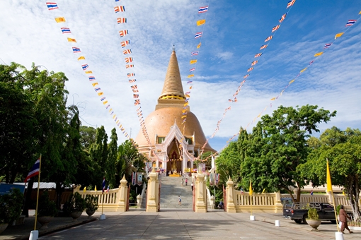 วัดพระปฐมเจดีย์ ที่กินเที่ยวนครปฐม