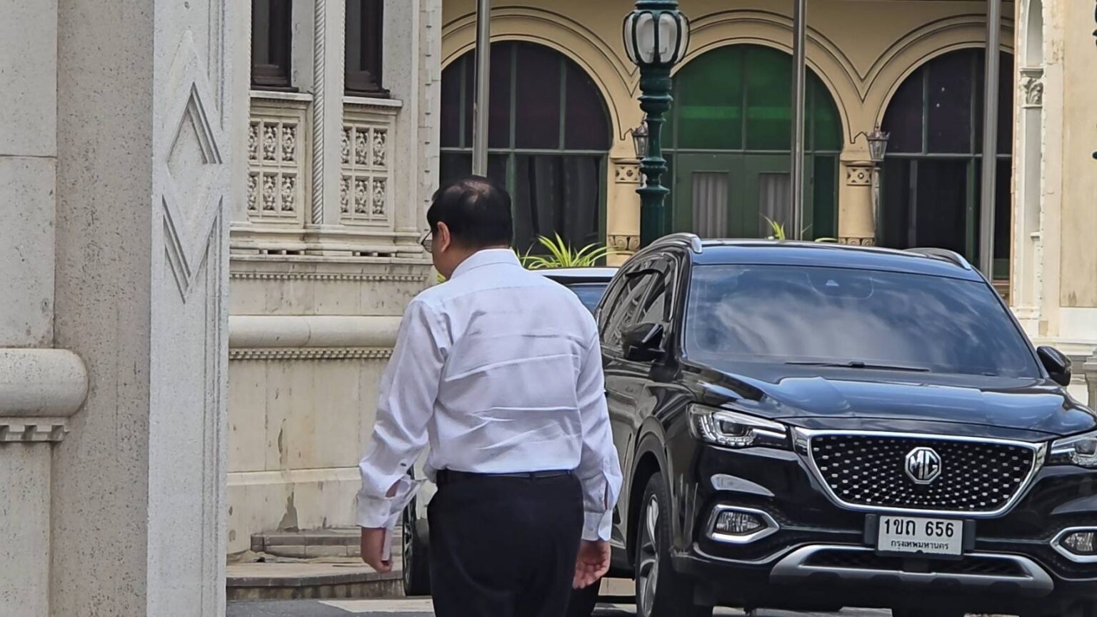 นายกฯ ​ถกทีมเศรษฐกิจรับมือ​วิกฤตพลังงาน เอกนิติ​ ชี้​ยังไม่ออก พ.ร.ก.กู้เงิน