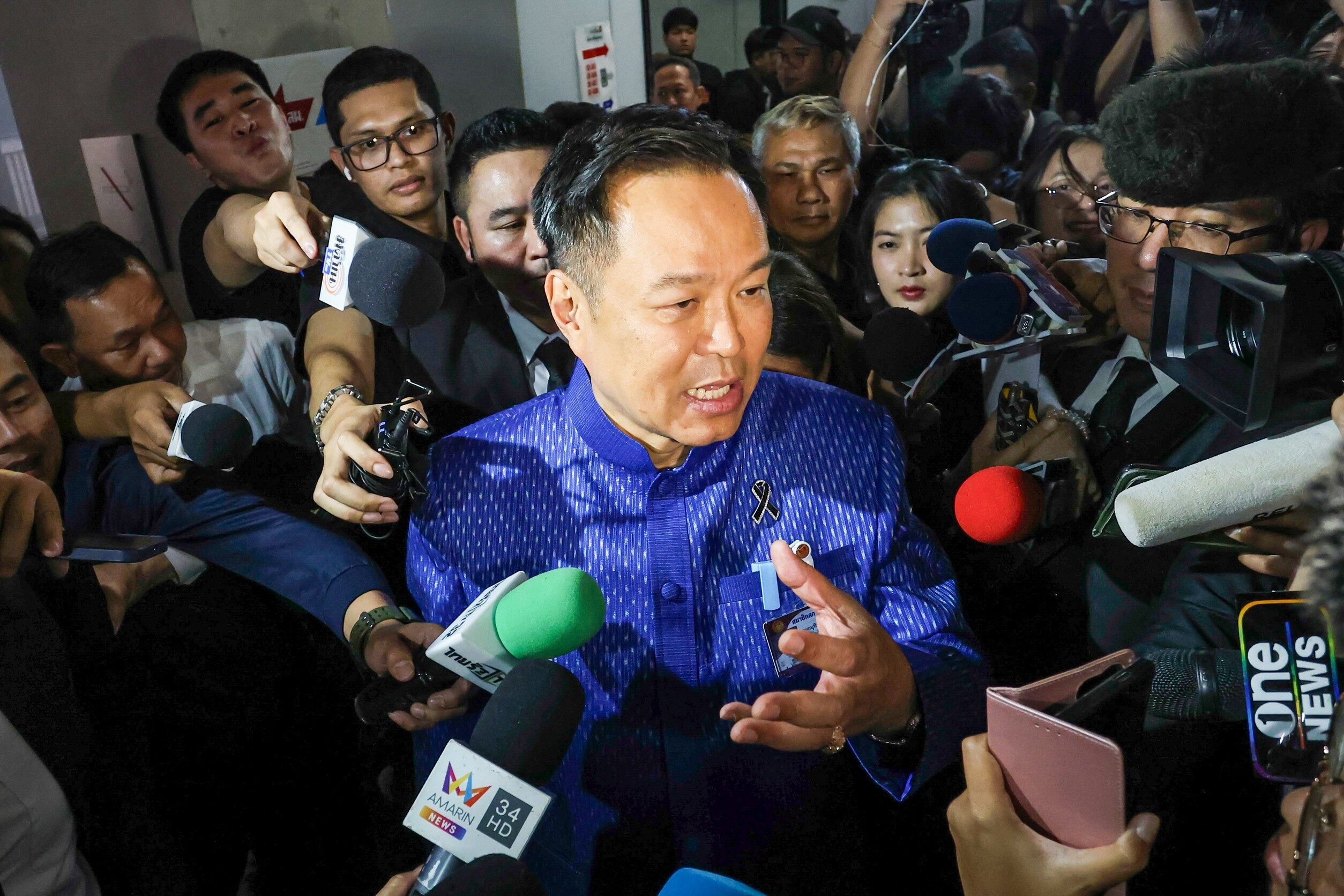 นายกฯ เสียใจ 