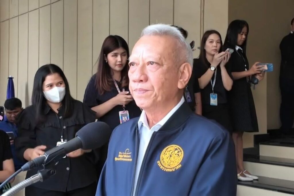 พิพัฒน์ รับดีเซลขยับขึ้น-พยายามอั้นไม่เกิน 33 บาท เล็งให้อำนาจคลังค้ำประกันชดเชย