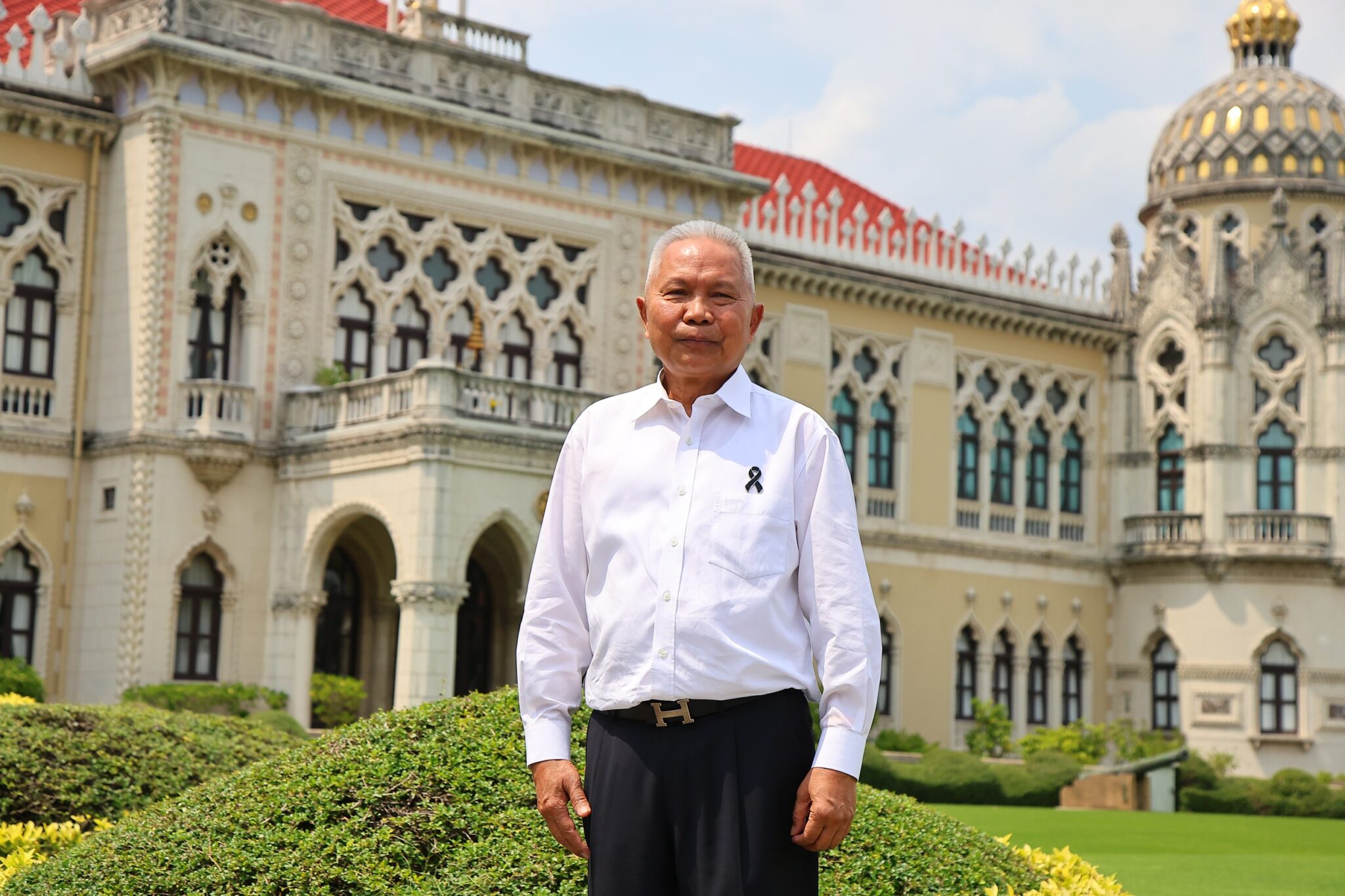 “พ่อใหญ่ตุ๋ง – โสภณ ซารัมย์” ครูบ้านนอก สู่บัลลังก์ประธานสภาฯ ฅนบุรีรัมย์