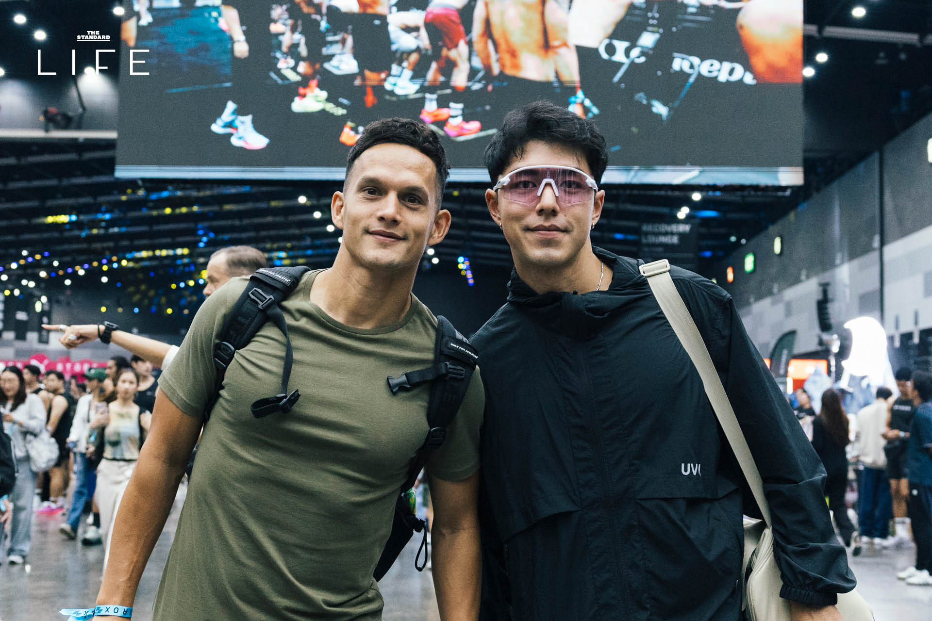 ภาพบรรยากาศนักแสดงและอินฟลูเอนเซอร์ชื่อดังร่วมการแข่งขัน Men Doubles สุดเข้มข้น ในงาน BYD HYROX Bangkok 2026 ณ ไบเทค บางนา 2