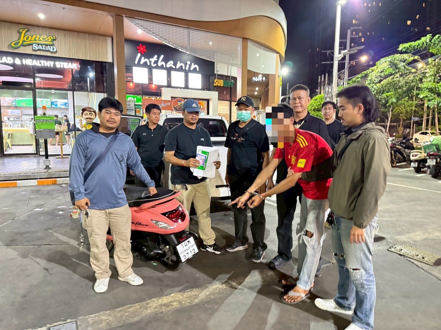 รวบคาปั๊ม! สืบหัวหมากตามรวบโจรแสบ ทำทีขอ ‘ลองขับ’ ก่อนเชิดแกรนด์ฟีลาโน่หนี