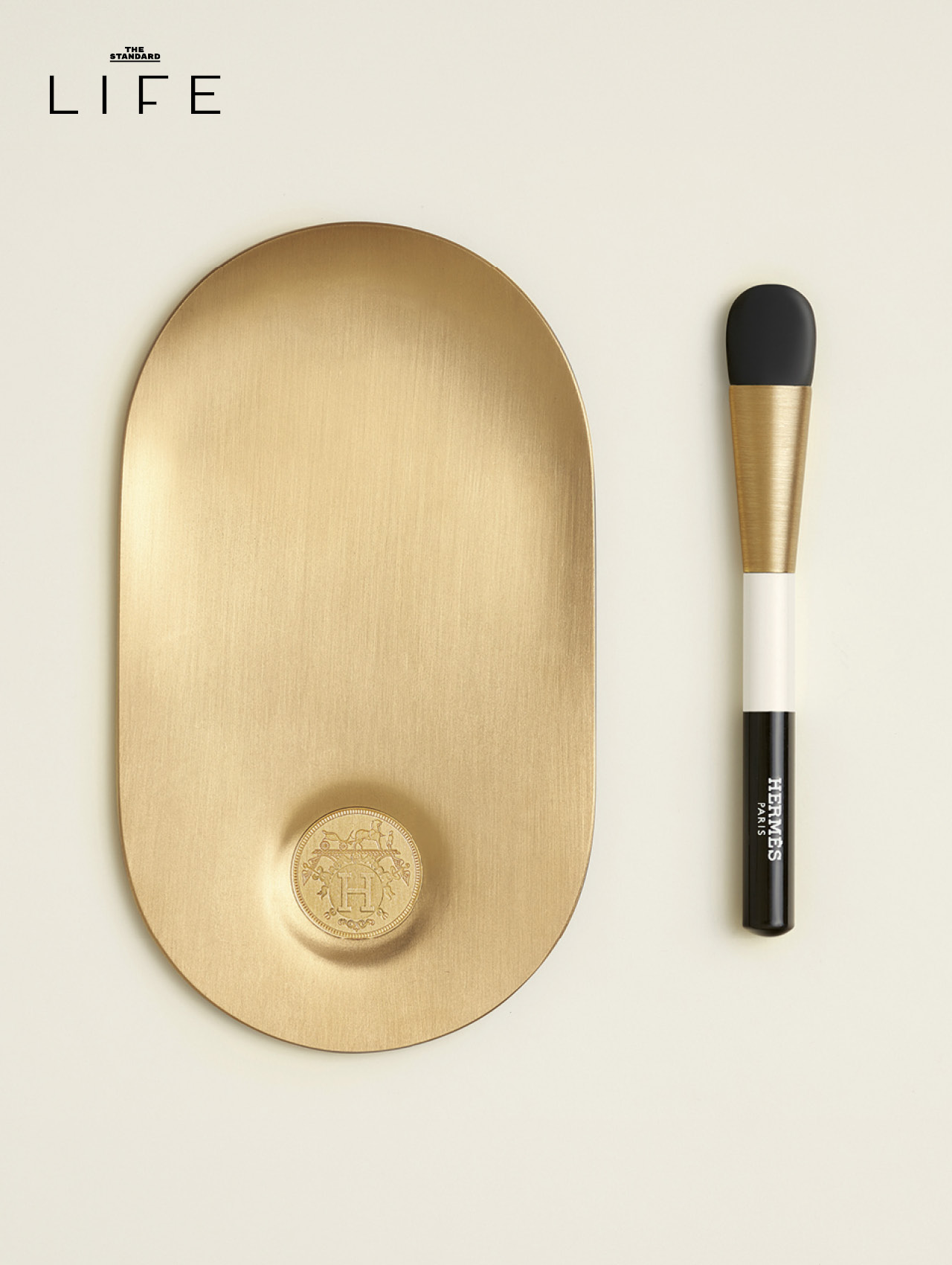 รองพื้น Hermès Plein Air Luminous Matte Skincare Foundation ขวดแก้วพร้อมฝาทอง 4