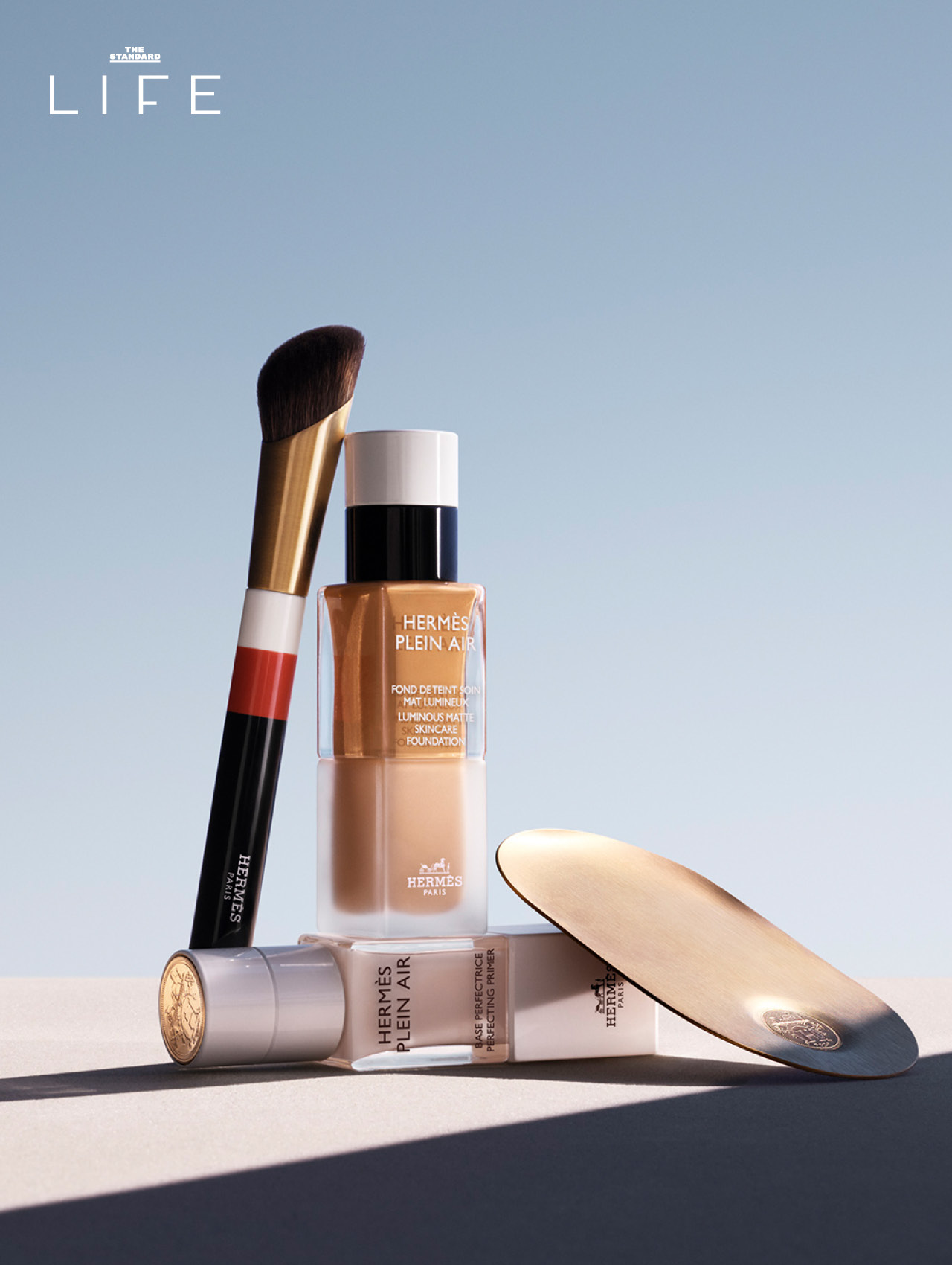 รองพื้น Hermès Plein Air Luminous Matte Skincare Foundation ขวดแก้วพร้อมฝาทอง 1