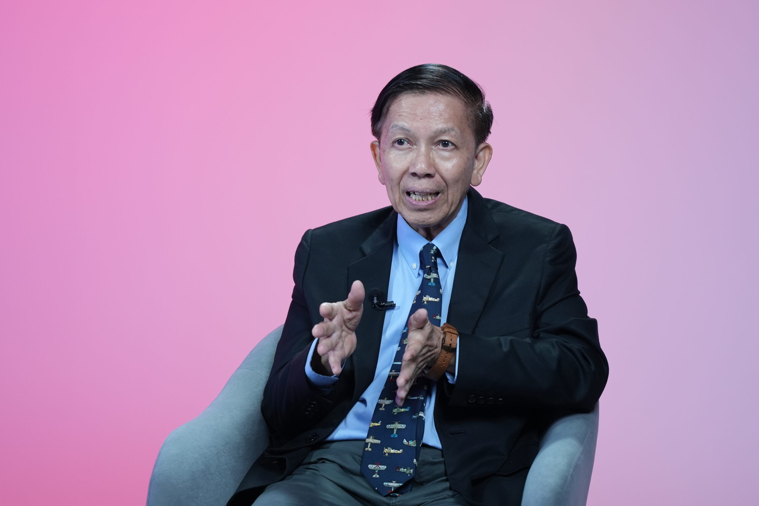 สุรชาติ บำรุงสุข