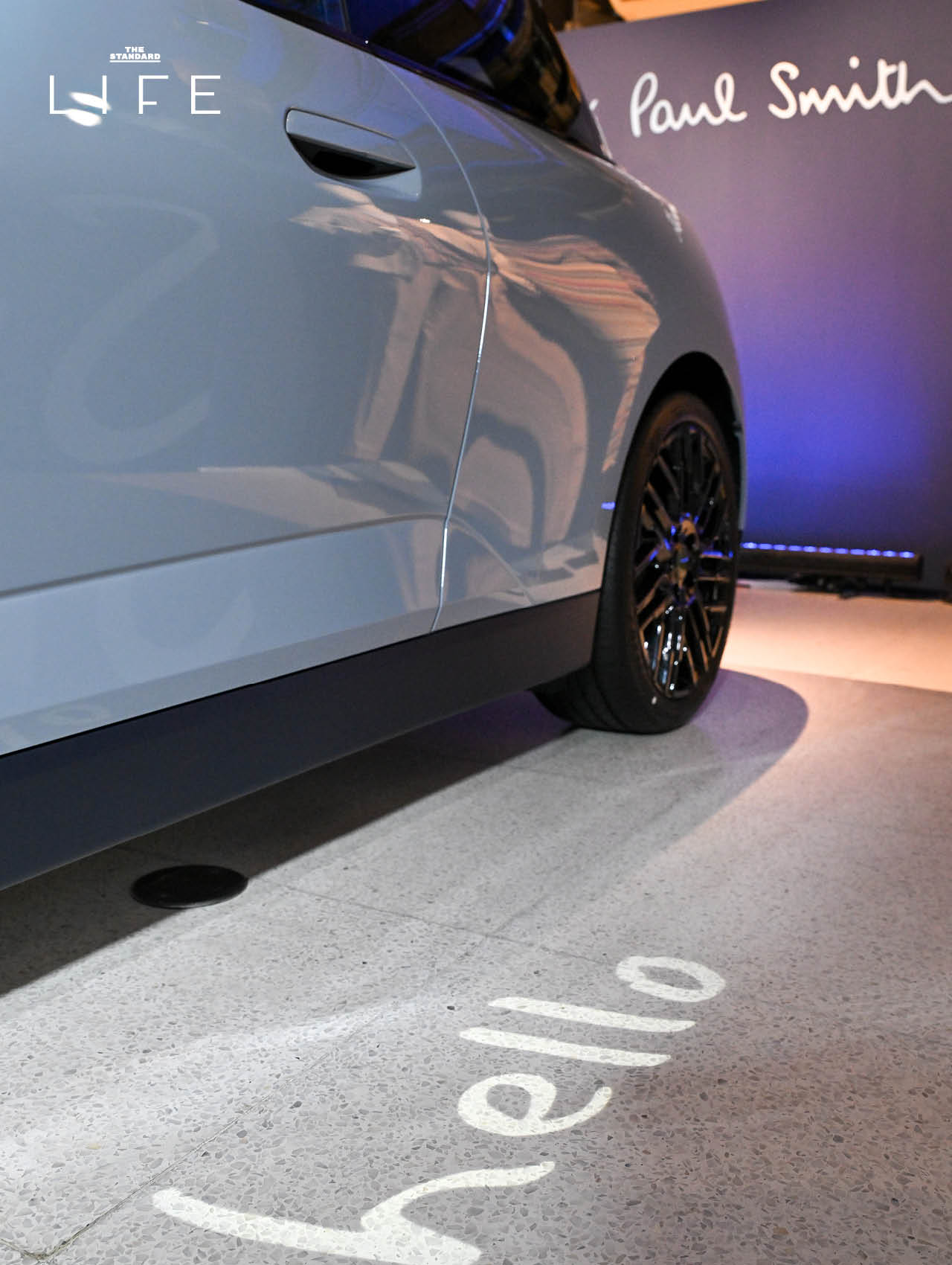 รถยนต์ไฟฟ้า MINI Paul Smith Edition สีเขียว Nottingham Green พร้อมแถบ Signature Stripe และดีไซน์เฉพาะตัว 3