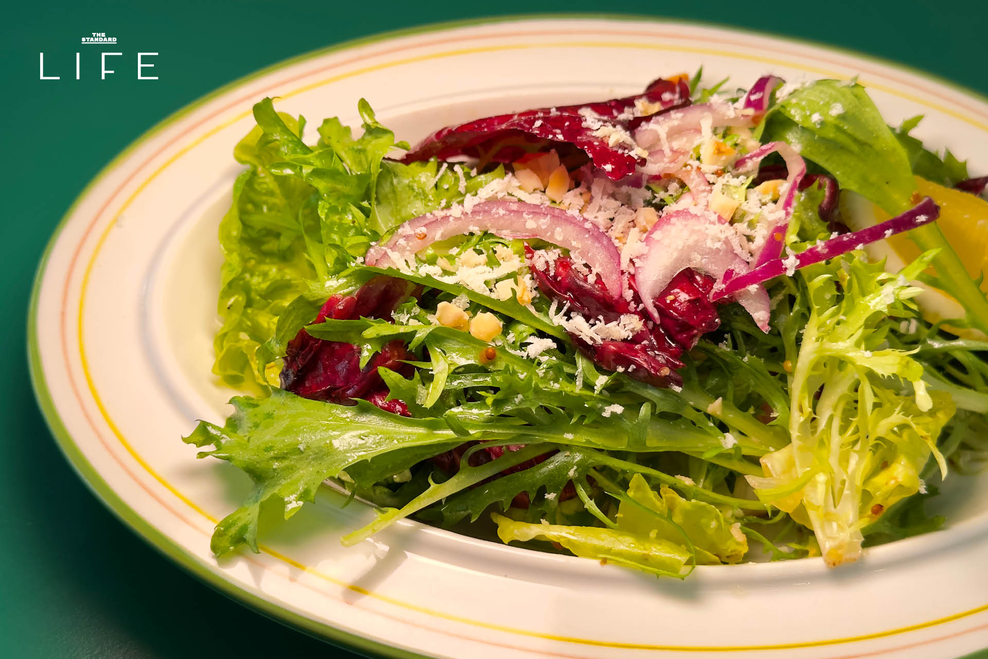 ภายในร้าน Popcup Ekkamai คาเฟ่สไตล์วินเทจย่านเอกมัย ตกแต่งด้วยเฟอร์นิเจอร์ Mid-century 9