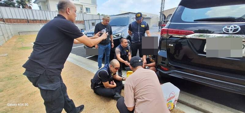 ปทส.ส่งทีมล่อซื้อ “ค่างแว่น” ราคาสูงเกือบแสน รับสารภาพซื้อมาจากฝั่งประเทศเพื่อนบ้าน