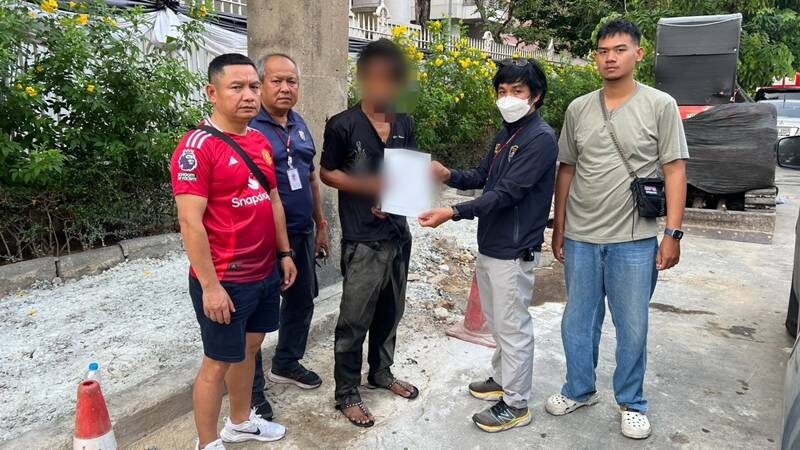 รวบหนุ่มเร่ร่อน งัดตู้บริจาคศาลพระภูมิ อ้างลักเล็กขโมยน้อยหาเงินใช้