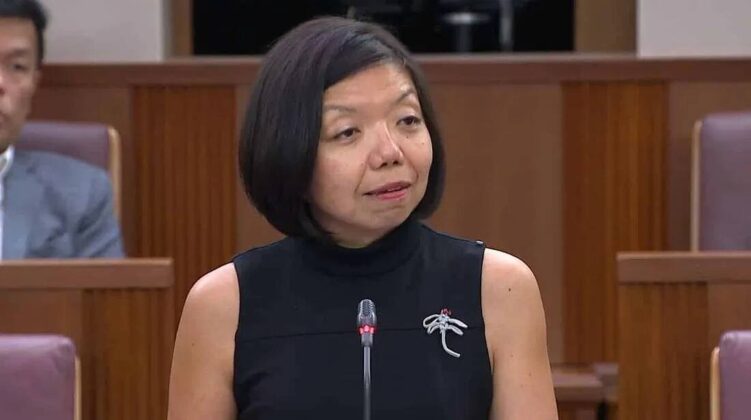 วิโรจน์ เปิดระเบียบแต่งกาย สส.สิงคโปร์ แนะสภาไทยเอาเป็นแบบอย่าง ใส่ใจแก่น อย่าจับจดกับเปลือก