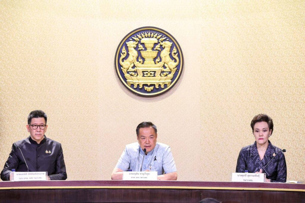 ‘อนุทิน‘ เชื่อ ’ศุภจี’ รับมืองานเศรษฐกิจได้ ชี้ยังไม่ต้องเสริม ‘รมช.คลัง’