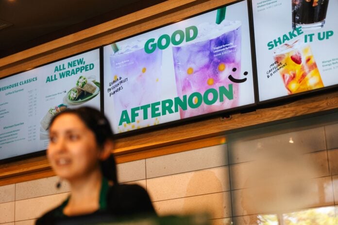 ยุคนี้ขายแต่กาแฟคงไม่ไหว Starbucks หาวิธี เพิ่มยอดขายตอนบ่าย ด้วยเมนู หวานๆ เย็นๆ เน้นสดชื่น