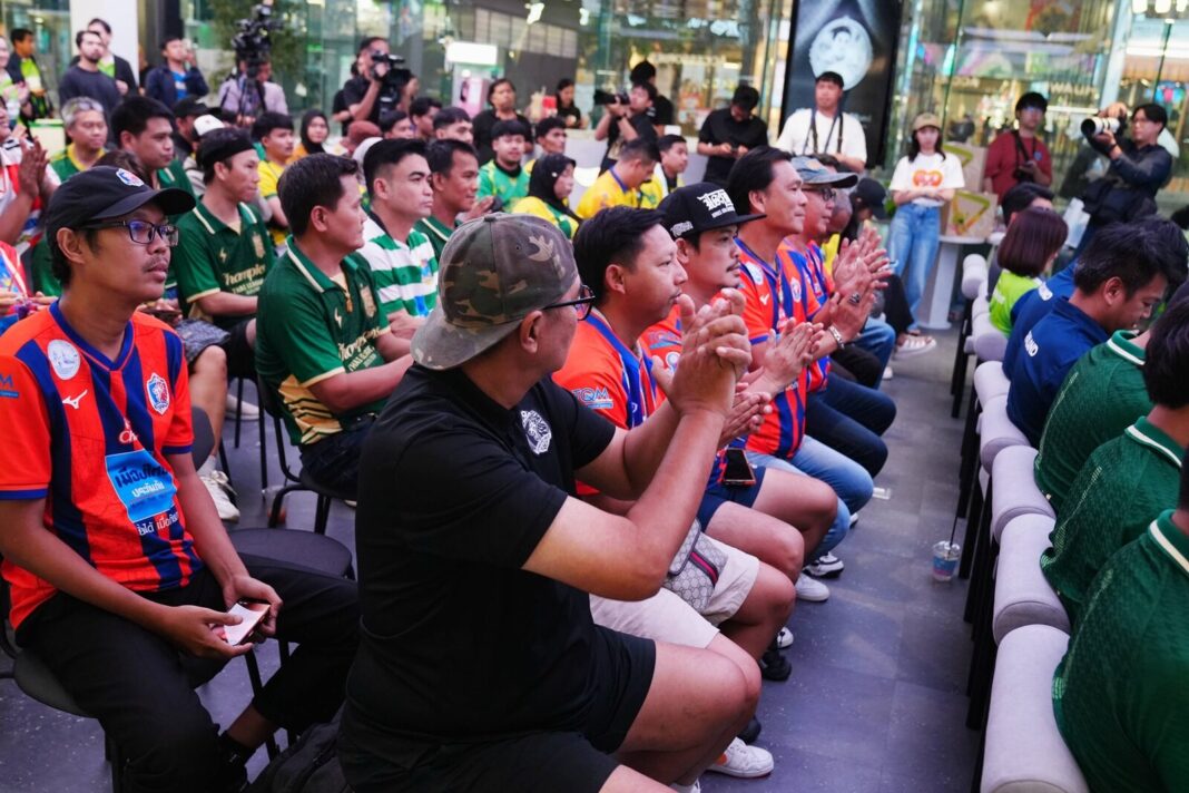 GULF-AIS ขน 5 ถ้วยแชมป์ฟุตบอลไทย พร้อมทัพนักเตะดัง บุกใจกลางกรุง