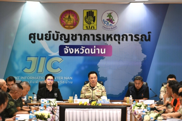 นายกฯ ถกสางปัญหาน้ำท่วมเหนือ สั่งเร่งสำรวจเยียวยา เฝ้าระวังย่านเศรษฐกิจ